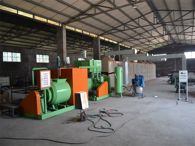 2-3 أشخاص خط إنتاج سلة البيض القدرة 700pcs/h-6000pcs/h آلة صنع سلة البيض الورقية